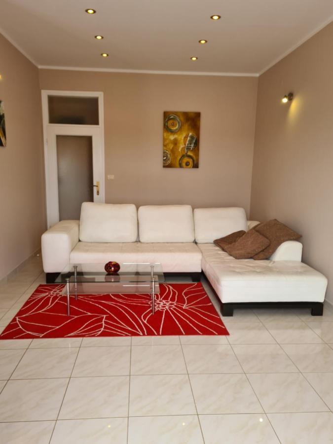 Apartment Sunny Пула Экстерьер фото